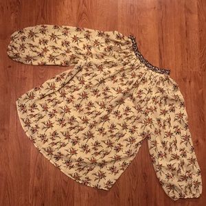 Yellow floral blouse💐